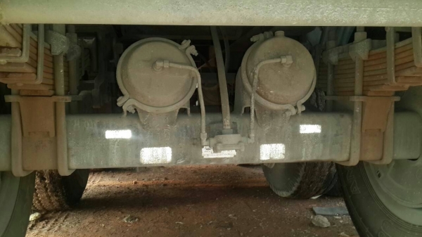 ขายพนัส 3 เพลา. ปี 46  ( มีขาย 4 หาง )   สนใจติดต่อ  081 - 6079515