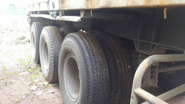 ขายพนัส 3 เพลา. ปี 46  ( มีขาย 4 หาง )   สนใจติดต่อ  081 - 6079515