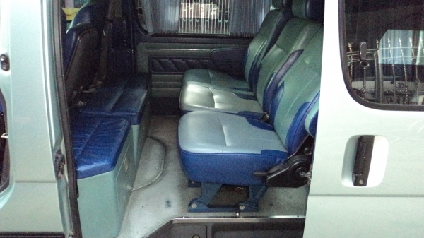 ขายรถตู้