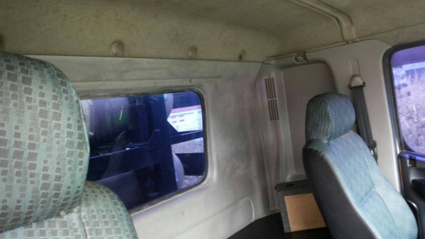 รถฮีโน่ 10 ล้อ บรรทุกน้ำมันพืช 260 แรงม้า. ( ปี 53 - 54 ) , ( มีขาย 2 คัน. )   สนใจติดต่อ  081 - 6079515