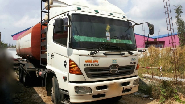 รถฮีโน่ 10 ล้อ บรรทุกน้ำมันพืช 260 แรงม้า. ( ปี 53 - 54 ) , ( มีขาย 2 คัน. )   สนใจติดต่อ  081 - 6079515