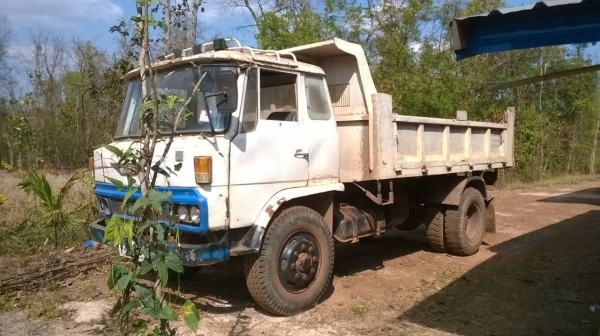 ขายดาวน์ให้ไปผ่อนต่อ 6 ล้อดั้ม HINO KR300 คัสซีสวยตลอดเส้น เครื่อง EH100 150 แรงม้า เฟืองท้ายใหญ่ ดั้มยิงหน้า ทะเบียนเต็ม ยางเต็ม รถใช้งานอยู่ทุกวันครับ