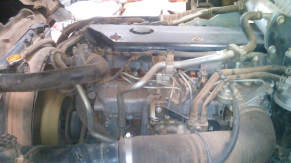 ขายด่วนรถ6ล้อPP1NPRเครือง150แรงปี52รถสวยเดิมยาว5เมตร