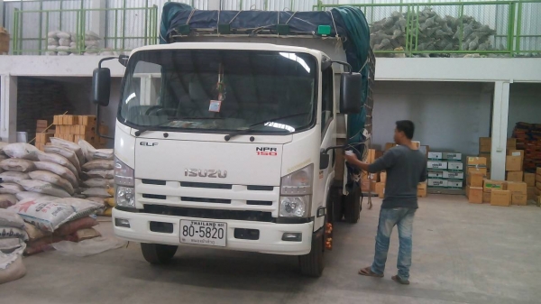 ขายด่วนรถ6ล้อPP1NPRเครือง150แรงปี52รถสวยเดิมยาว5เมตร