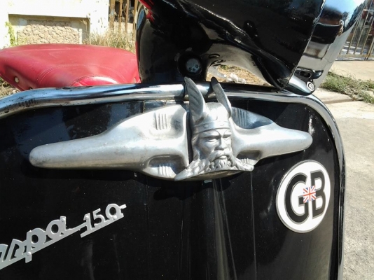 ขาย vespa 64 อินเดีย สีดำเบะแดง ล้อ 10 นิ้ว สภาพพร้อมขับ ราคา 34500 บาท สนใจติดต่อ 0826336557 โป้ง รับเทรินทุกรุ่นครับ