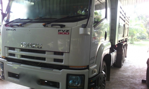รถอีซูซุ 10 ล้อดั้ม FVZ 300 แรงม้า. ปี 54  ( ขายแม่ , ลูก )   สนใจติดต่อ  081- 6079515