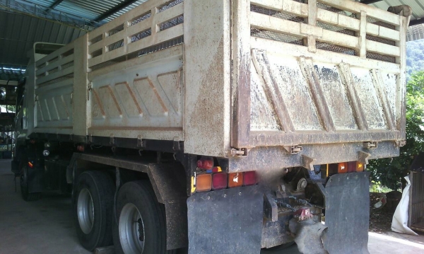 รถอีซูซุ 10 ล้อดั้ม FVZ 300 แรงม้า. ปี 54  ( ขายแม่ , ลูก )   สนใจติดต่อ  081- 6079515