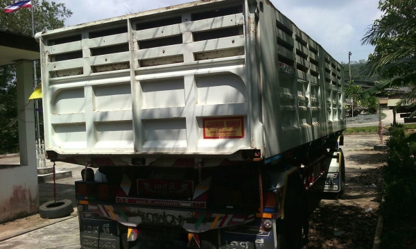 รถอีซูซุ 10 ล้อดั้ม FVZ 300 แรงม้า. ปี 54  ( ขายแม่ , ลูก )   สนใจติดต่อ  081- 6079515