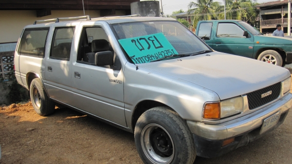 ขายรถอีซูสุแวน ขายรถอีซูสุแวน