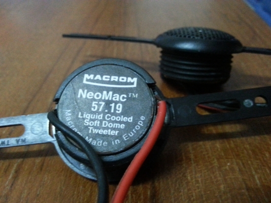 แหลม Macrom เสียงผู้ดี Made in Europe