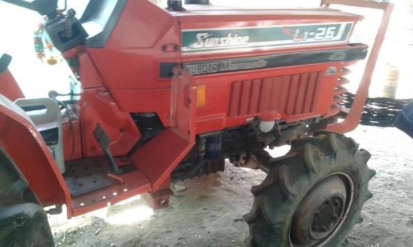 คูโบต้าL1-26 สองเพลาผานโรตารีรถสวยเดิมๆ