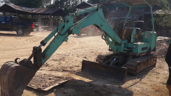 ***ขายแล้วครับขอบคุณ Truck2hand ขายรถแบคโฮเล็ก(รถขุด) YANMAR YB1200 (เทียบเท่าPC-20) เครื่องISUZU KB2200 4สูบ ปั้มเดิม เครื่องดีแน่น แห้งๆ แรงดี ปั้มดีแรง บูมอาร์มสวยไม่ปะไม่ดาม บุ้งกี๋หนาไม่มีผุ เอวแน่น ดี ช่วงล่าง70-80\% โซ่ดีหนา แทร็กหนา ครบ โรลเลอร์ดี