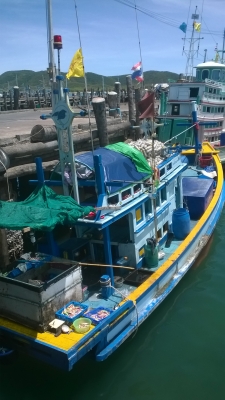 เรือประมง 6 วา 2 เครื่อง Isuzu D400 ***** ยกเลิกการขาย***** เรือประมง 6 วา 2 เครื่อง Isuzu D400 ***** ยกเลิกการขาย*****