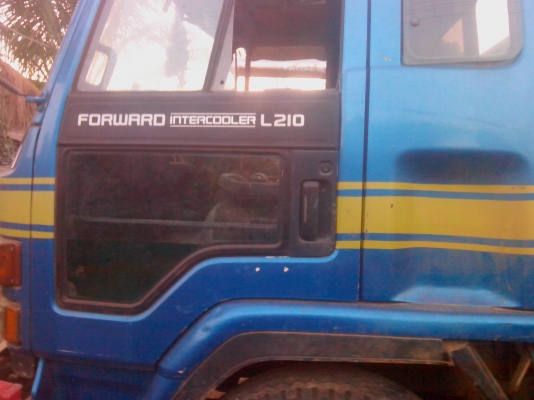 ขายรถสิบล้อISUZU ROXKE ปี 43 เครื่อง165 แรง