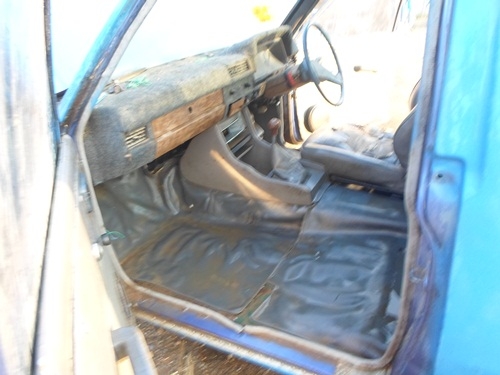 ขายรถเอาใว้เข้าไร่เข้าสวน รถนิสสันSDเครื่องTD25 ก็ใช้งานอยู่ประจำ เอกสารเล่มกับซื้อขาย