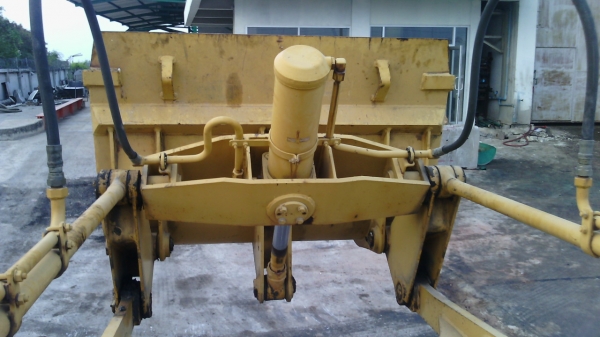 ขายKomatsu sd10-3 นำเข้า