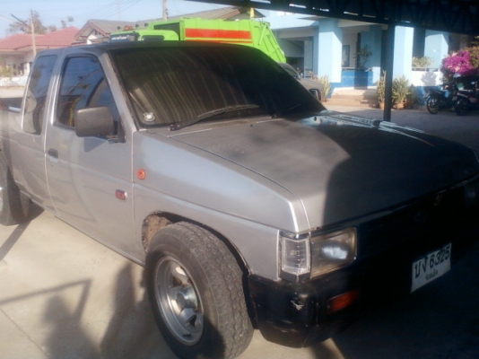 ขายกระบะNISAN BIG M ต่อภาษีปี 59 สภาพสวยรถไม่ค่อยได้ใช้งาน  เอกสารทะเบียน พร้อมโอน