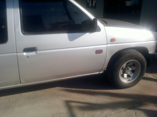 ขายกระบะNISAN BIG M ต่อภาษีปี 59 สภาพสวยรถไม่ค่อยได้ใช้งาน  เอกสารทะเบียน พร้อมโอน