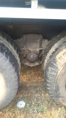 สิบล้อ ร๊อคกี้ 175