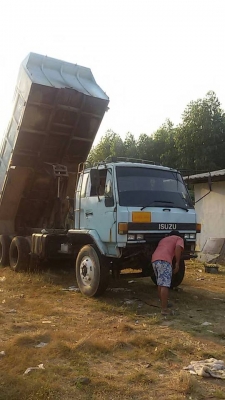 สิบล้อ ร๊อคกี้ 175