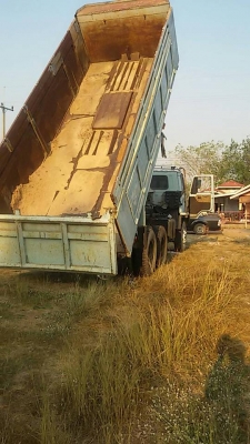 สิบล้อ ร๊อคกี้ 175