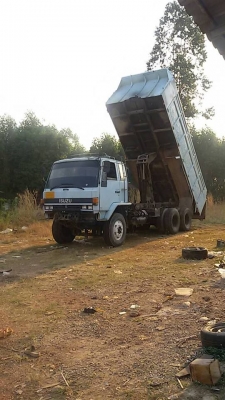 สิบล้อ ร๊อคกี้ 175