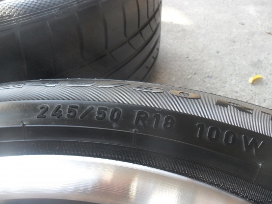 ล้อแม็ก 18นิ้ว 6รู พร้อมยาง สวยๆ 4 ล้อ ราคา 9800 บาท