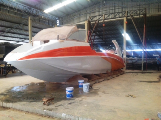 winch 410 เรือไฟเบอร์กลาสแท้ 100 \%ราคาไม่แพง