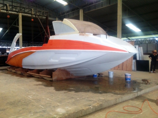 winch 410 เรือไฟเบอร์กลาสแท้ 100 \%ราคาไม่แพง