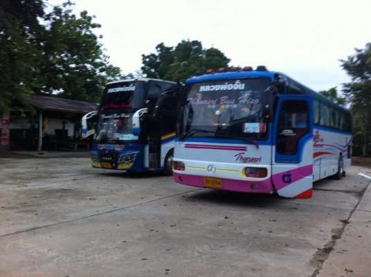 ขายบัส 6 ล้อBenz o4o4