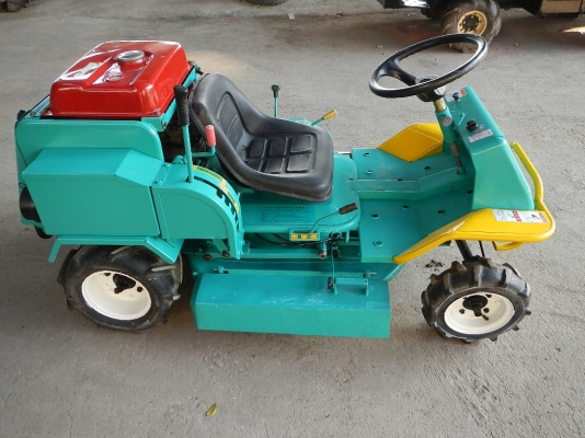 ขายรถตัดหญ้า KUSAKARI MASA  13แรง พร้อมใช้งาน