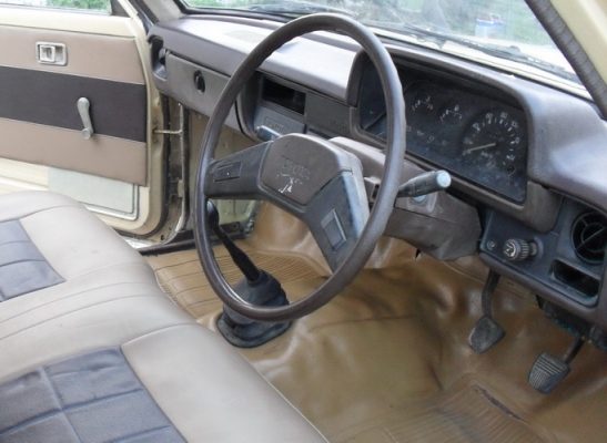 พวงมาลัยม้ากระโดด แท้ถอดจากรถ