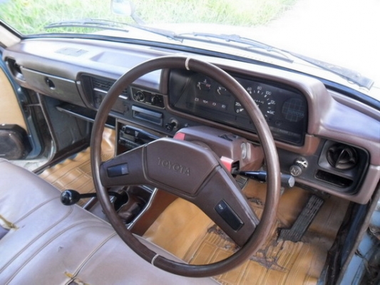 พวงมาลัยม้ากระโดด แท้ถอดจากรถ