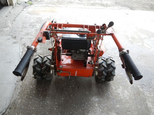 ขานรถตัดหญ้า KUBOTA 7แรง พร้อมใช้งาน ขานรถตัดหญ้า KUBOTA 7แรง พร้อมใช้งาน