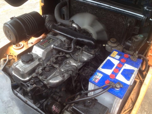 ขายด่วนน!! TOYOTA รุ่น 7 FD25 เสา 4 เมตร เกียร์ Manual