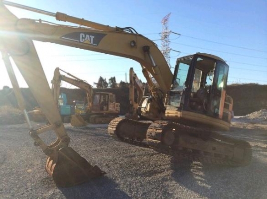 ขายรถ CATERPILLAR 313 BCR ราคาสินค้า+ค่าใช้จ่ายต่างๆ  แทร็คเหล็ก หุ้มยาง ชั่วโมงทำงานมาก 8,442 ช.ม. แต่สภาพดี ราคาถูก