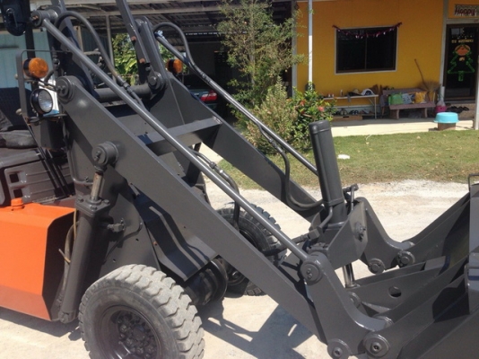 รถตักล้อยาง TOYOTA SG10 เก่าญี่ปุ่น ราคาถูก 090-986-2521 อ๊อบ