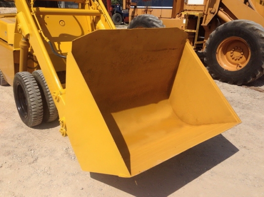 ขายด่วน รถตักล้อยาง ราคาประหยัด TCM SD12 เก่าญี่ปุ่นแท้ 090-986-2521 อ๊อบ