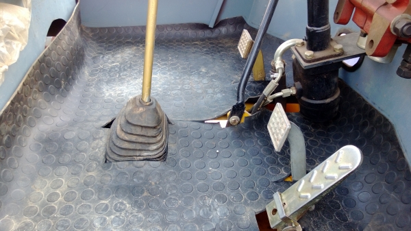 ขายถูกรถตัก  เอวอ่อน  4x4