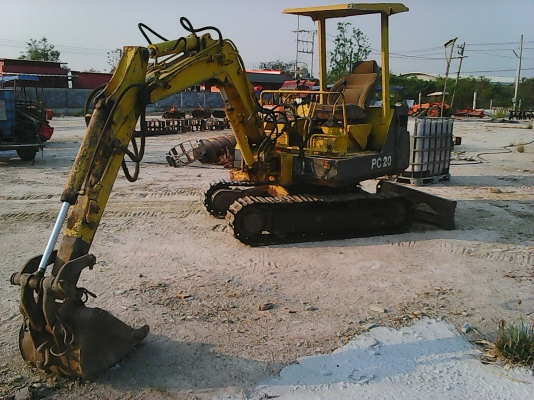 ขายแบ็คโฮ  KOMATSU   PC20-6 พร้อมใช้งาน