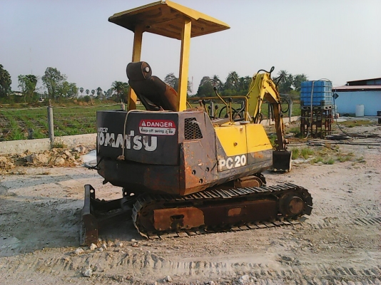 ขายแบ็คโฮ  KOMATSU   PC20-6 พร้อมใช้งาน
