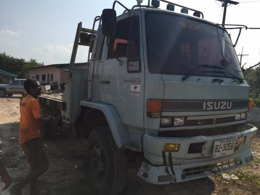 ขายดาวน์...10ล้อท้ายลาด240แรง isuzu. FXZ23NFY-3900765 สภาพดีสวยยางสวย