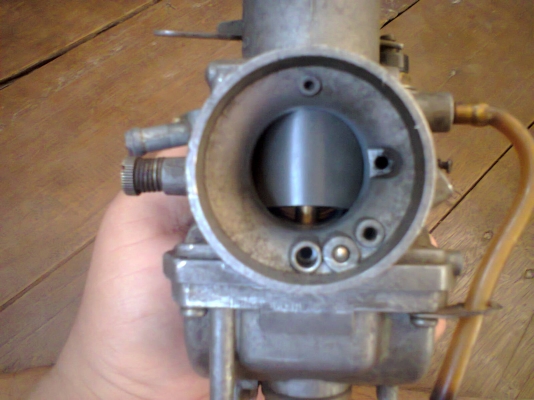 ขายคาบู ถอดจากNSRปาก30mm ไม่ได้ใช้คับ ราคา 500 ต่อรองได้นิดหน่อยคับ ไม่รวมค่าส่งคับ เบอร์ 093-0911996