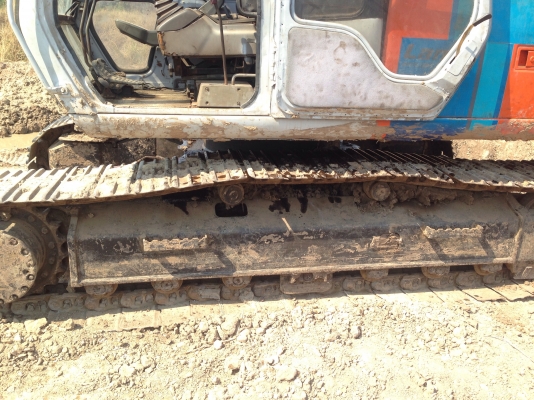 ขายด่วย HITACHI  EX200-2 เอกสารพร้อม ราคาต่อรองได้093-8586290, 092-8269456