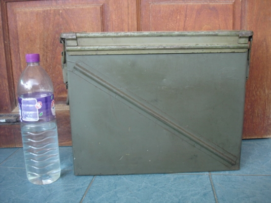 ลังกระสุนใส่เครื่องมือ สภาพสวย ใบใหญ่