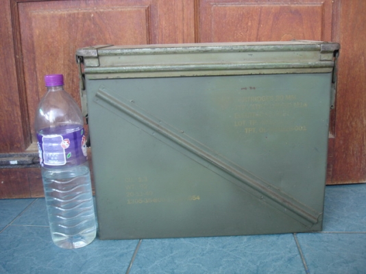 ลังกระสุนใส่เครื่องมือ สภาพสวย ใบใหญ่