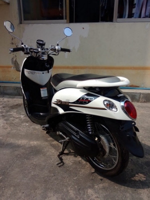 Yamaha Fino ลาย PS สี ขาว-ดำ ส๊วยสวยเดิมๆราคาถูกๆครับ