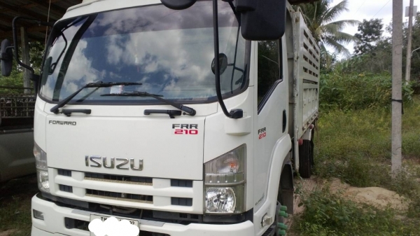 ISUZU FRR 210