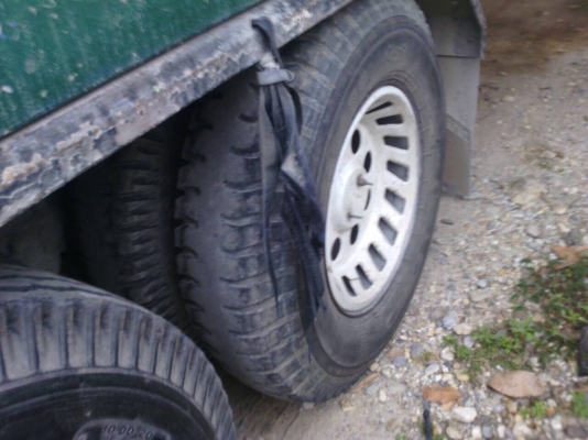 10ลัอ 2 เพลาทำเพลาเดียว isuzu FVZ.  210แรงเครื่อง6HH1.  มีระบบลาก เล่มอยูีที่แนนท์