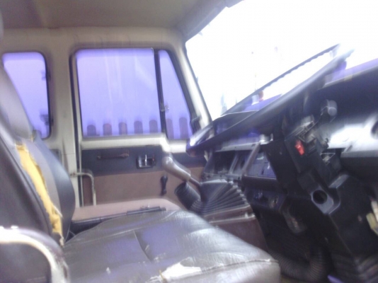 10ลัอ 2 เพลาทำเพลาเดียว isuzu FVZ.  210แรงเครื่อง6HH1.  มีระบบลาก เล่มอยูีที่แนนท์